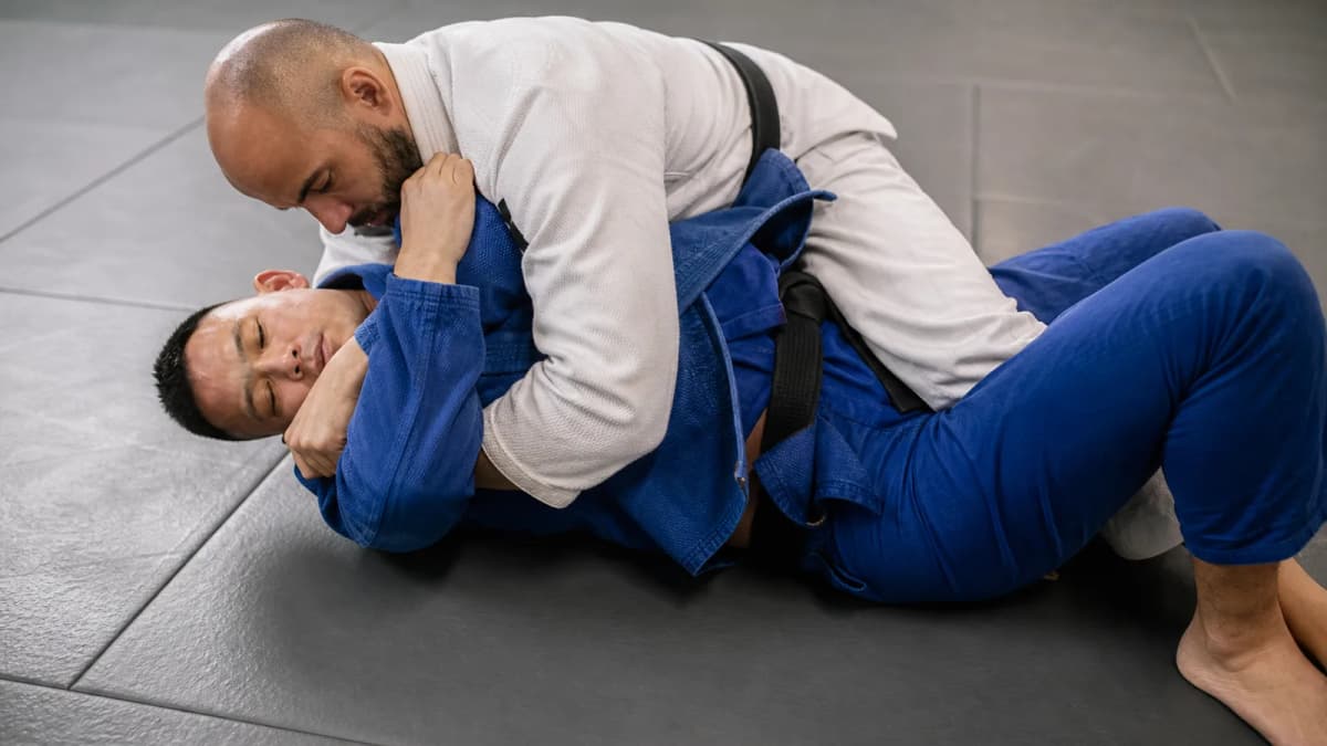 Crucifix Choke