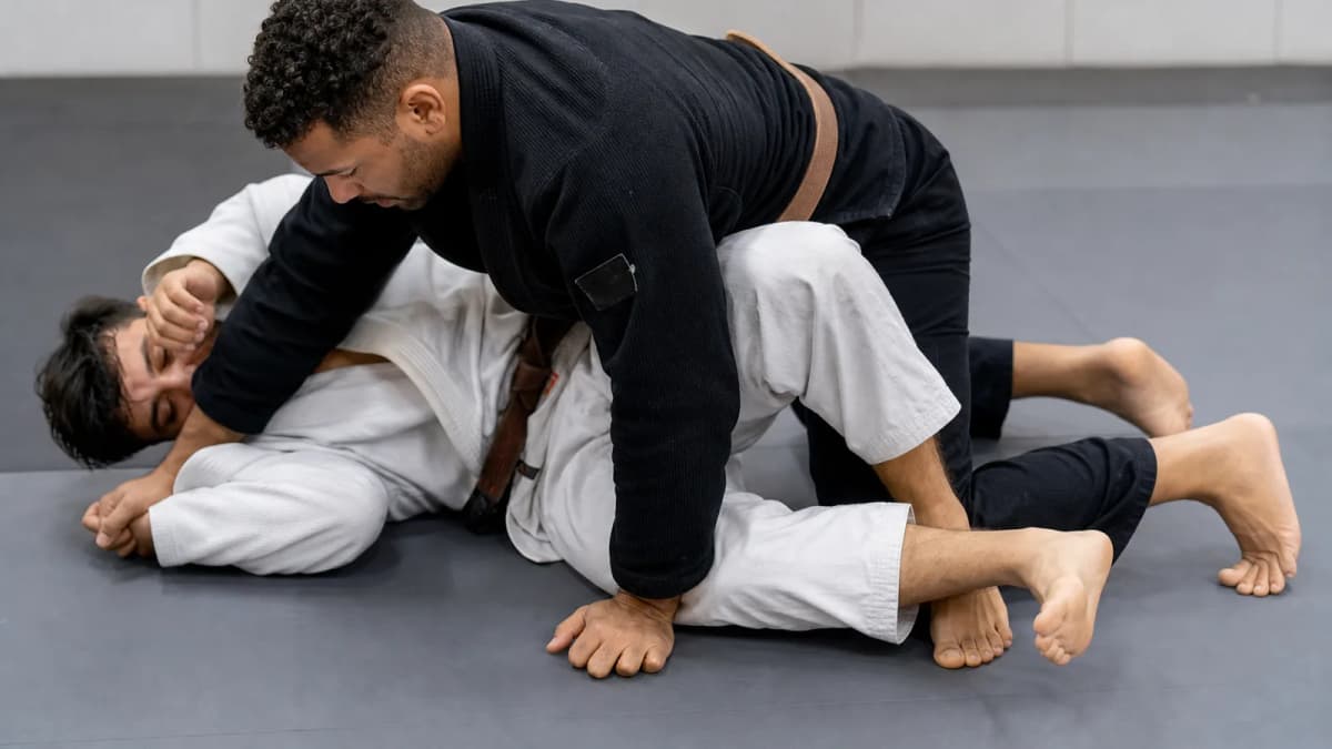Leg Weave Pass